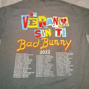 Bad Bunny Un Verano Sin Ti 2022 Tour Shirt, Graphic Concert Tee, Size M